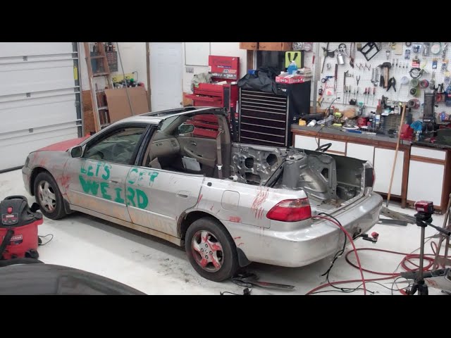 Weirdmobile - Part 6 - Cutting C-Pillar & Rear 1/4's on Honda Accord El Camino