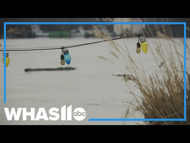 Hoosiers keeping close eye on water levels as river continues to rise