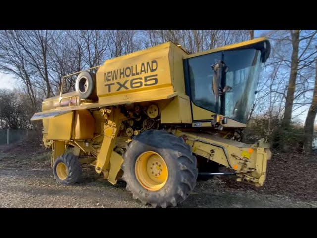 A DAY AT THE UK'S LARGEST TRACTOR AUCTION! JOHN DEERE'S, MASSEY'S, LAMBORGHINI, AND A TIDY COMBINE!