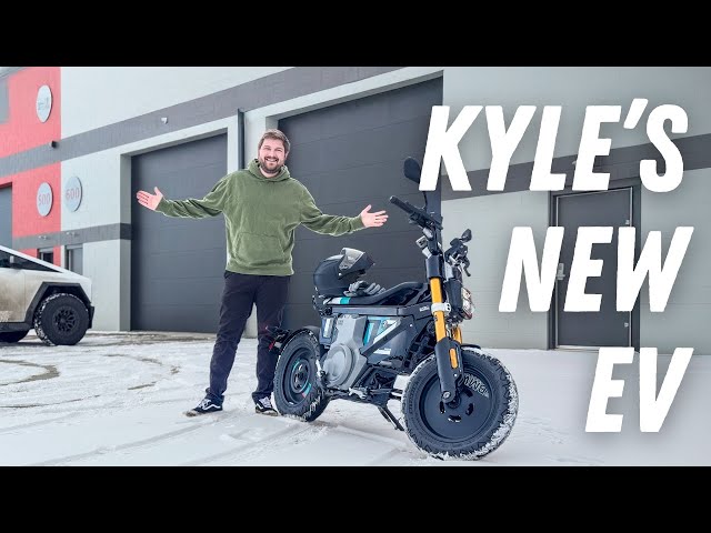 My Electric BMW CE 02 Delivery Day! The Most Fun & Efficient Daily Rider