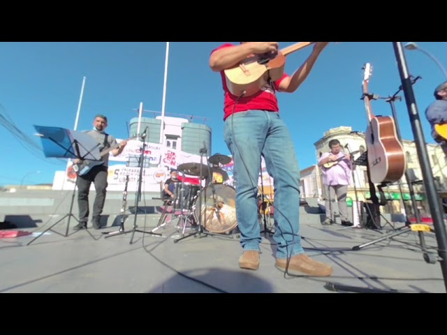 (3D-VR180) Wenuwen - Plaza Italia (Valparaíso 2022)