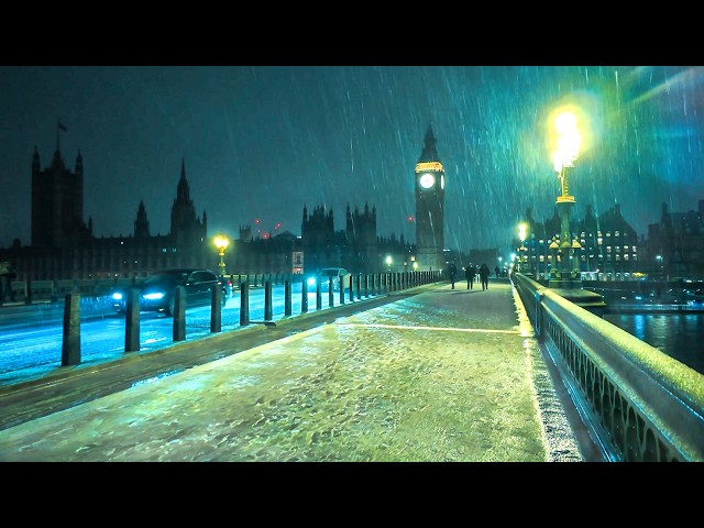 London’s FIRST Snow of 2025 ❄️ London Snow & Slush Midnight Walk, South Bank to West End ✨ 4K HDR