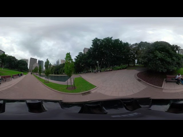 crusing around #Hyde park #Sydney on ma #evolve #skateboard