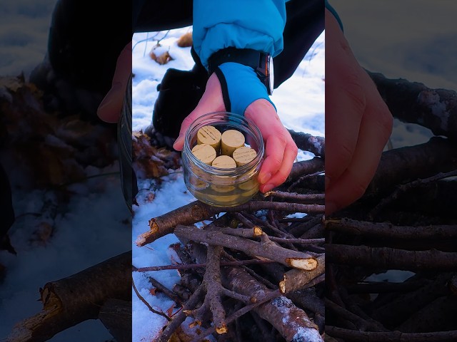 Great camping HACK with corks #lifehacks #survival #camping