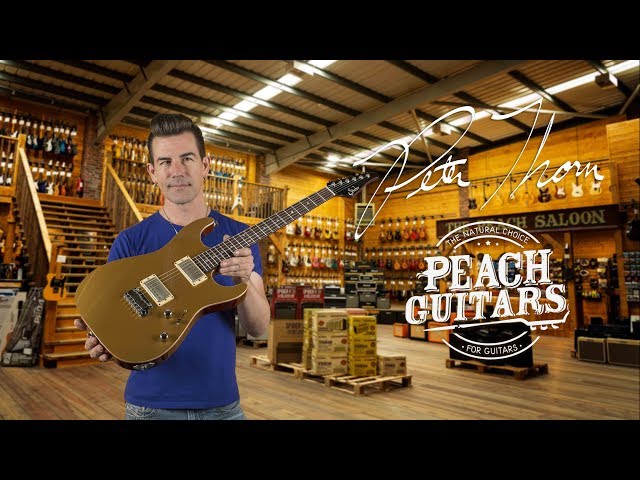 Pete Thorn visits Peach Guitars