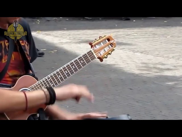 Fantastic Busker  Eugenio Martinez  Amazing Performance Leidseplein, Amsterdam