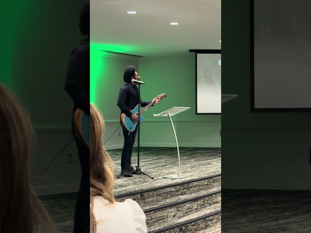 Thalles Roberto en Iglesia Lakewood Houston, Texas #thallesroberto #iglesialakewood