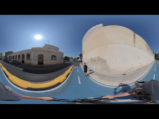 MyVirtualBike360.com - Un giro sul lungomare di Trani