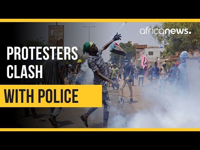 Demonstrators clash with Police Sudan's capital, Khartoum | Africanews