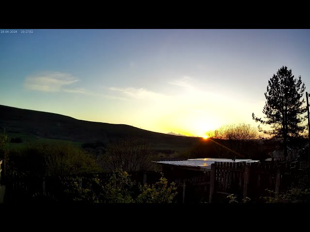 Beautiful, Stunning & Relaxing Spring Welsh Valley Sunset