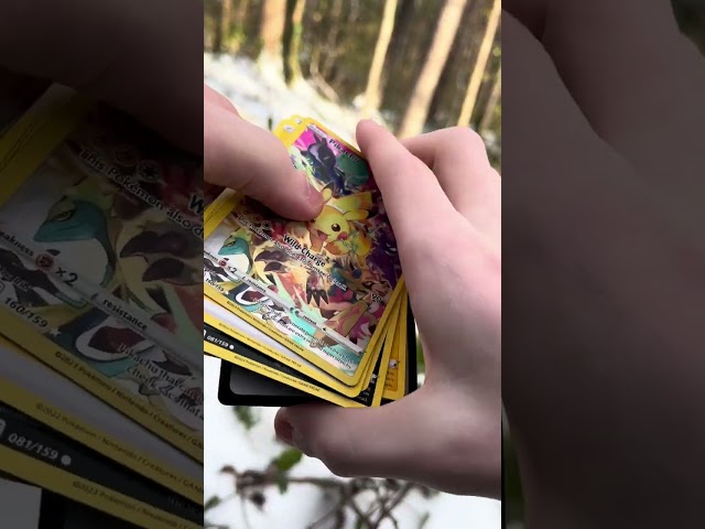 I open Pokémon in the snow!!!! #pokemon #algorithm #pokemoncards #pokemonpackpulls #pokemontcg