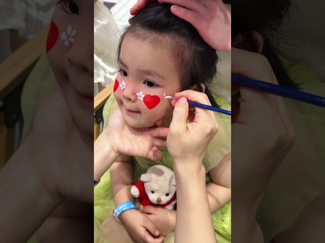 Strawberry Sweetheart Cute Baby Face Painting Series is really cute#FacePainting#CuteBaby