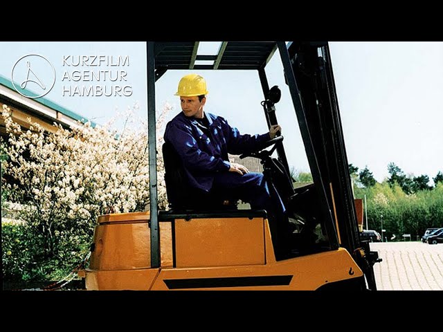 Forklift driver Klaus - The first day on job | A Short Film by Jörg Wagner & Stefan Prehn