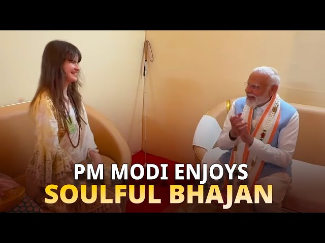 PM Modi listens to the soulful bhajan by German singer Cassandra Mae Spittmann