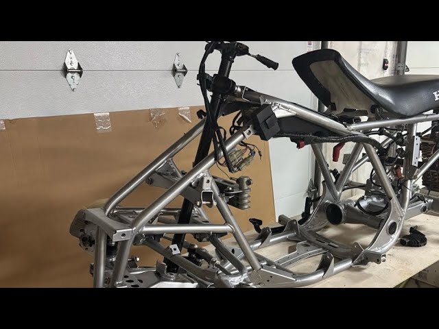 Steering hooked up Honda 250ex build part 5￼