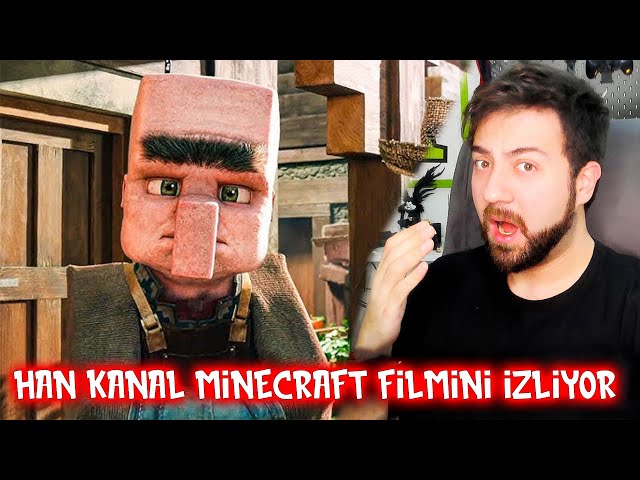 Han Kanal Minecraft Filmini İzliyor