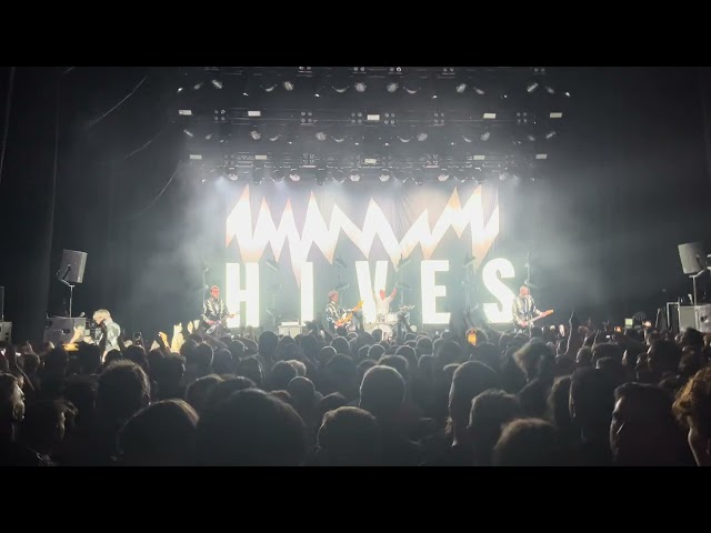 The Hives Eventim Apollo London ( Rigor Mortis Radio )