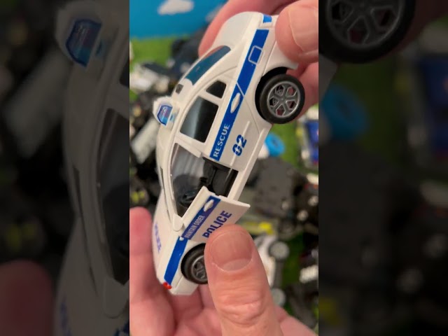 🚓 Awesome Police Car Toy with Moving Doors