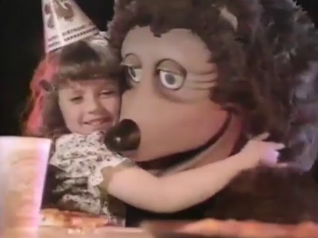 ShowBiz Pizza Place / ShowBiz Pizza Television Ad Collection 1980 - 1991