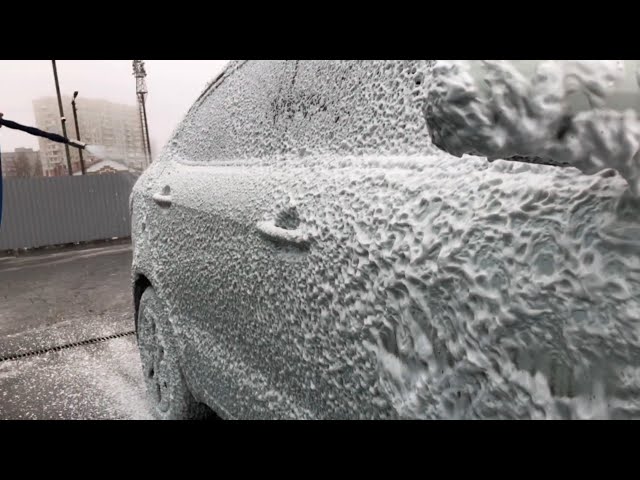 Мойка очень грязной машины за 140 рублей с воском и осмотической водой Washing a dirty car for $2