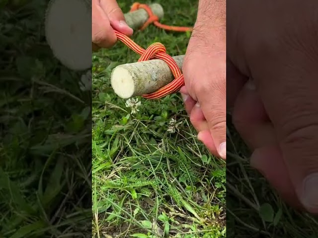 Survival Skills Lifehack DIY Rope Ladder  #survival #camping #skills #bushcraft #outdoors #ideas