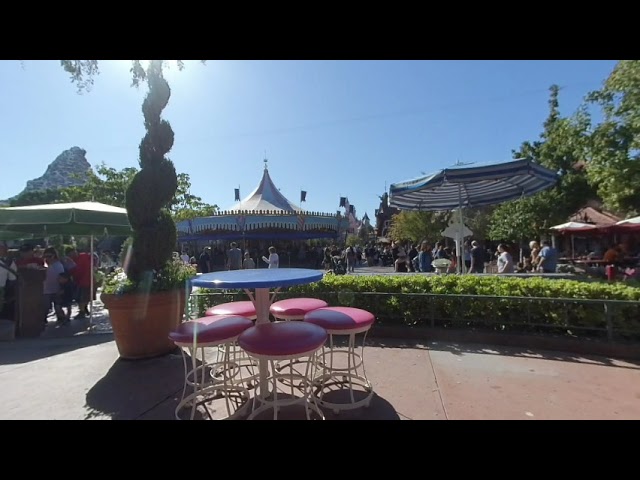 sittin in fantasyland