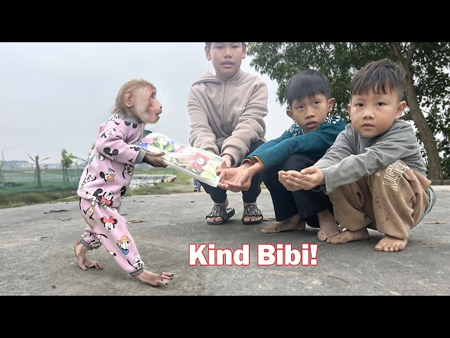 Bibi generous gives sweet gifts to children in the countryside!