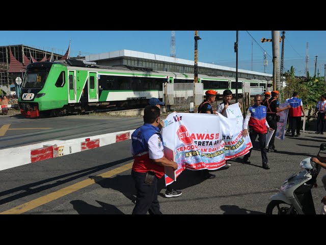 AKSI PATUH DI PERLINTASAN KERETAAPI