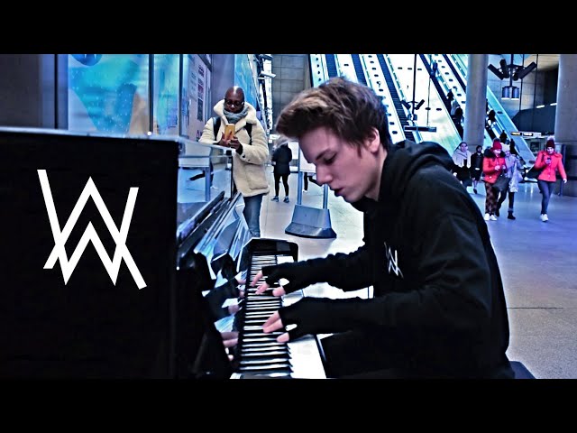 ALAN WALKER - FADED PUBLIC PIANO PERFORMANCE