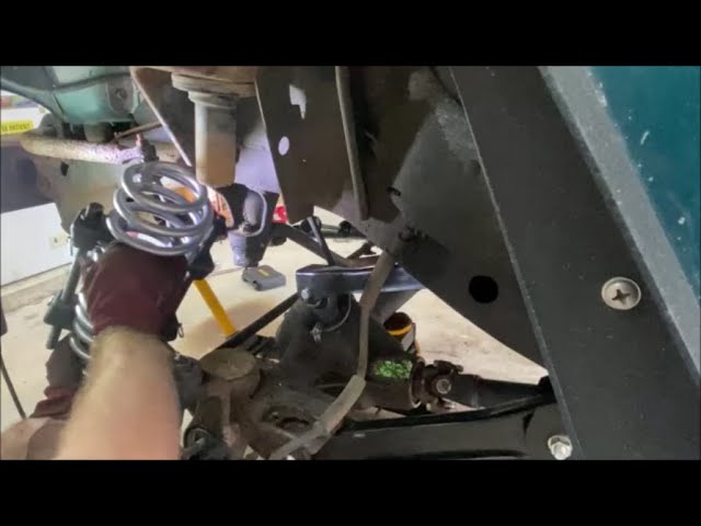 Replacing shocks and springs on 1997 Jeep TJ – Detailed Walk Through