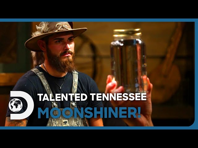 Talented Tennessee Firefighter Impresses Judges With His Moonhine | Moonshiners: Master Distiller