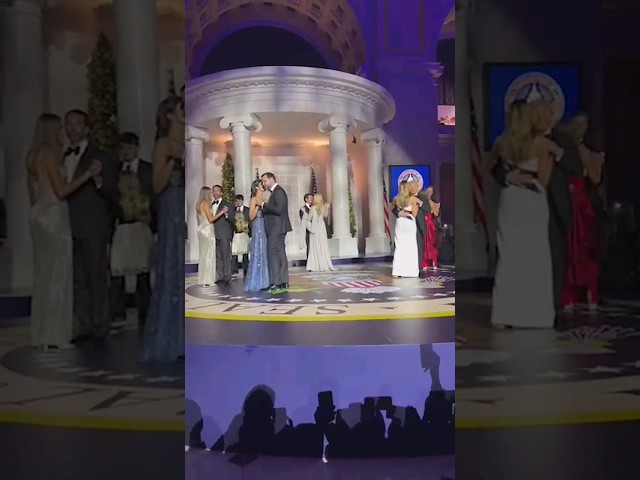 US President Trump Family Dancing to Celebrate Victory