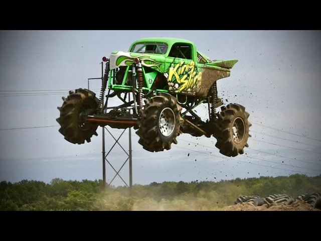 MEGA TRUCKS GO BIG at NORTH vs SOUTH