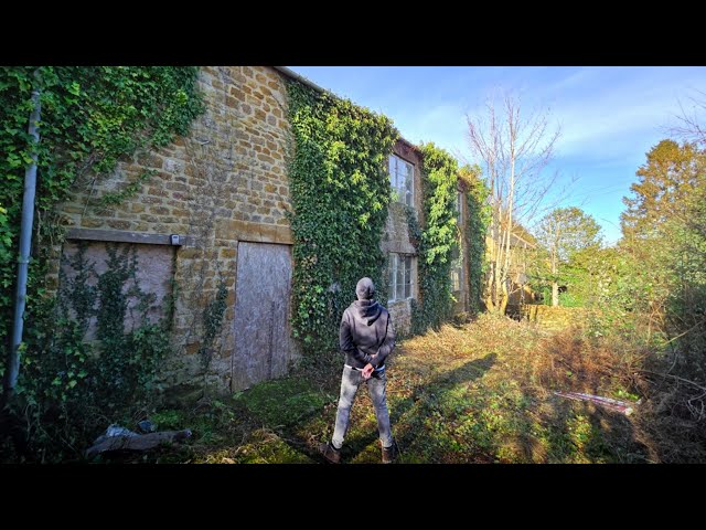 We Found an Abandoned House Left Frozen in Time