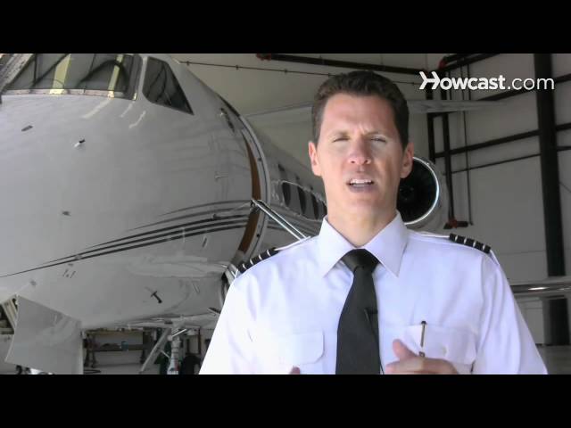 Should You Go to Ground School? | Flying Lessons