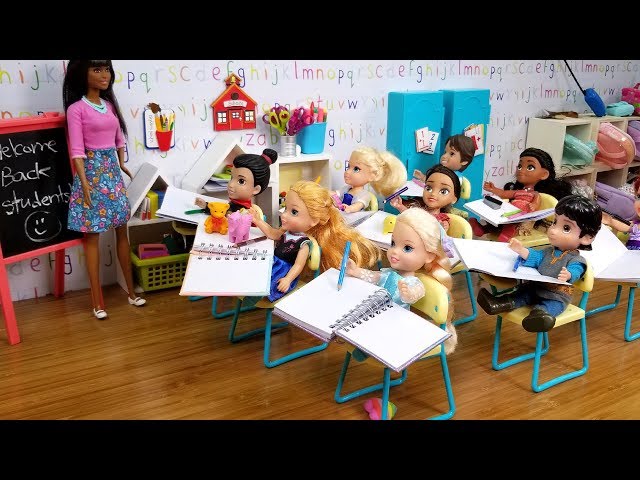 Elsa and Anna toddlers - new Barbie teacher & students