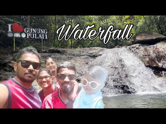 Waterfall with family members (gunung pulai waterfalls) @sarahscook