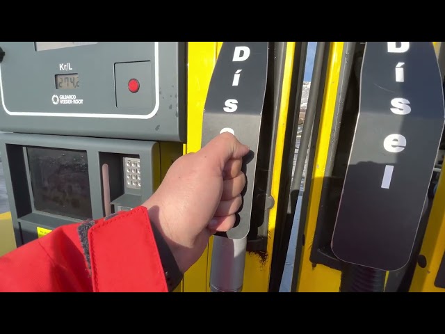 Filling up diesel in Iceland