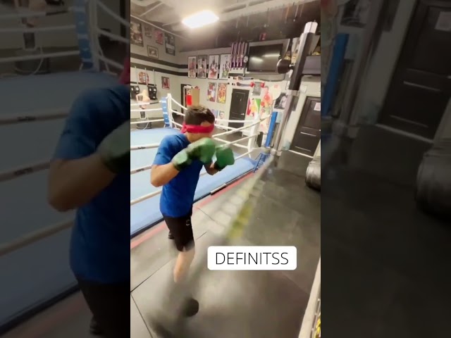 With eyes closed! Hitting and dodging obstacles while boxing #shorts #shortsvideo #training