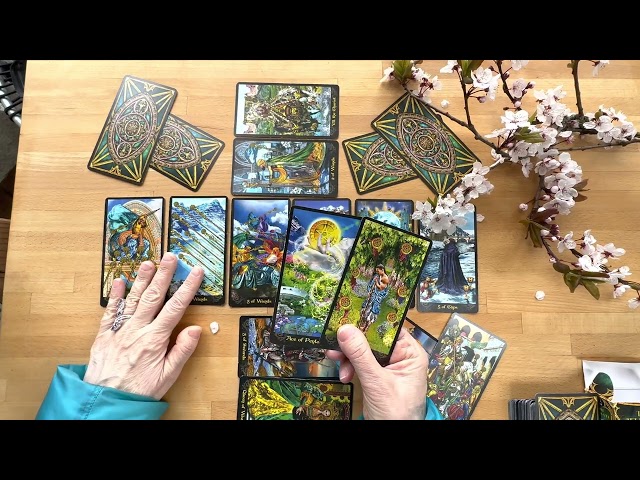 Will Donald Trump become the president of United States again? Tarot reading from Canada.