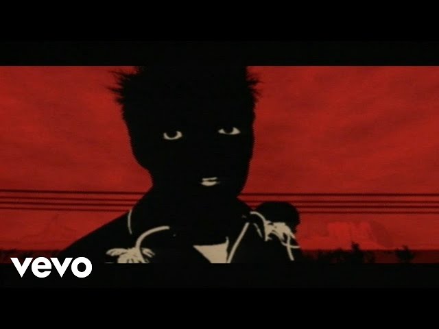 Queens Of The Stone Age - Go With The Flow (Official Music Video)