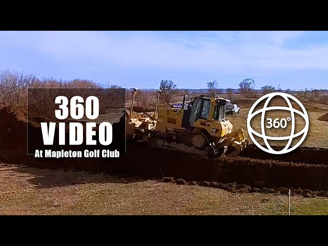 Explore 🌎 360 Video of Mapletøn Caterpillar Moving Dirt