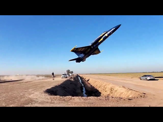 AMAZING Blue Angel Take off