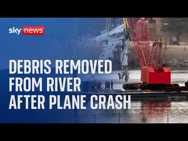 Debris removed from river after Washington crash