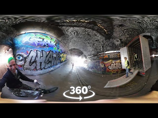 The BEST Graffiti And Street Art Tunnel in London in 360 VR - Leake Street : 4K