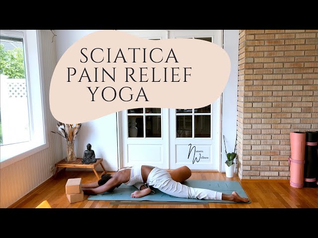 10 minute beginners yoga flow for sciatica pain relief 2022 | yoga stretches to make you feel better