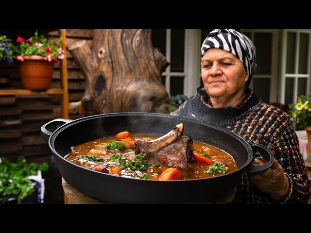 🍲 Authentic Azerbaijani Lamb Stew: 🐑 A Hearty Village Recipe 🏡