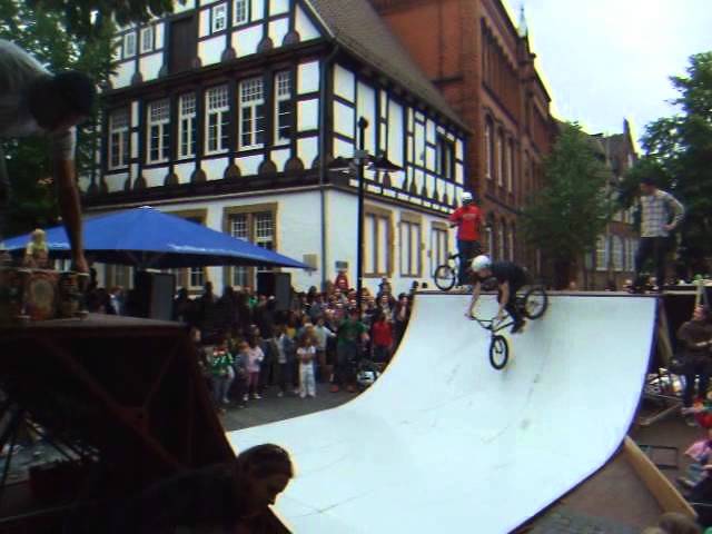 Amateur BMX Tricks