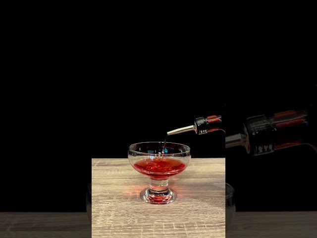 Red Liquid Droplets in Glass – Satisfying ASMR Pouring Sounds