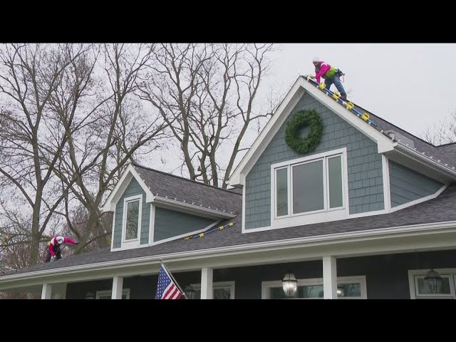 Try This! | Hanging Christmas lights with Team H2O Spray